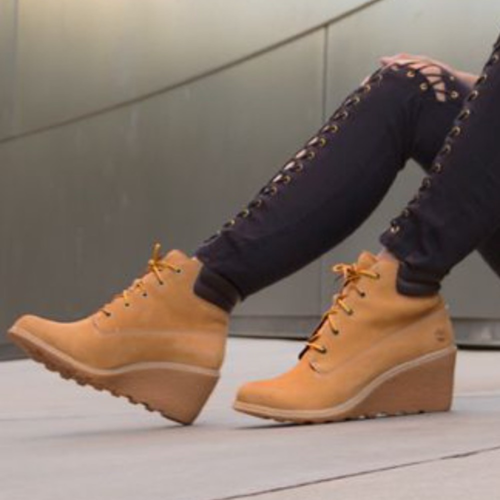 Timberlands Womens Amston Wedge Boots